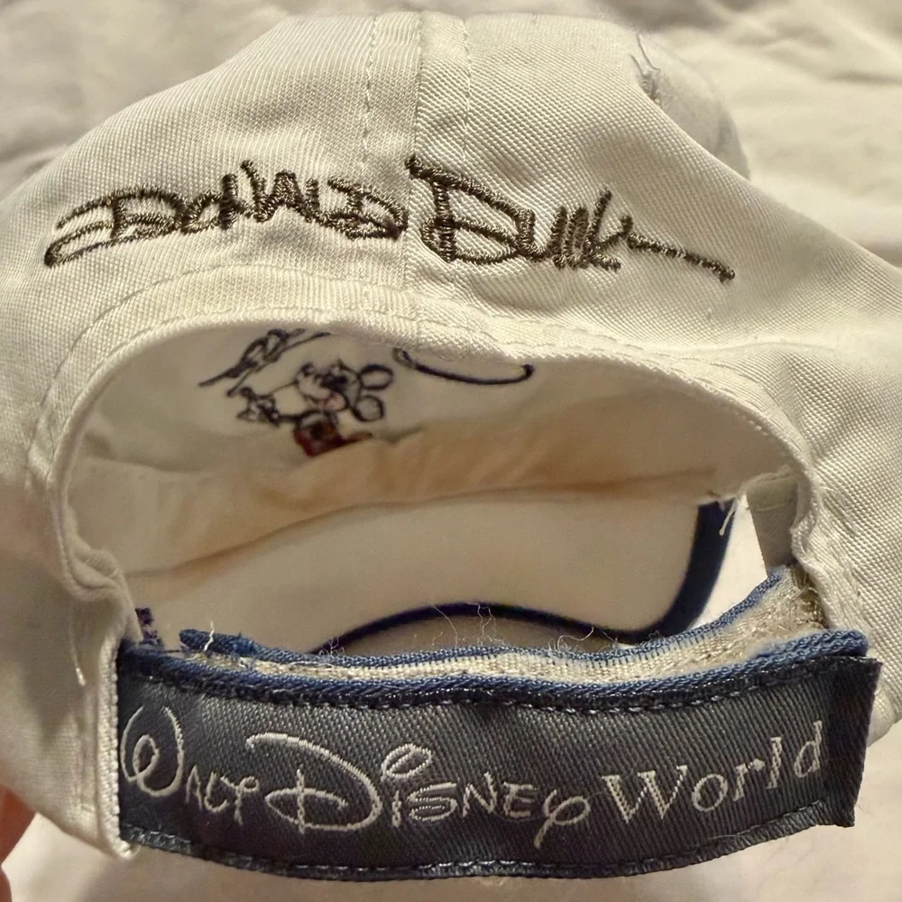 Disney Mickey Mouse Baseball Cap Pluto Goofy Minnie Mouse White